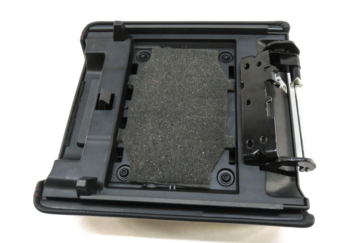 Thumbnail 4: 2016-2019 RANGE ROVER EVOQUE (L538) FRONT CENTER CONSOLE ARMREST LID (BLACK)