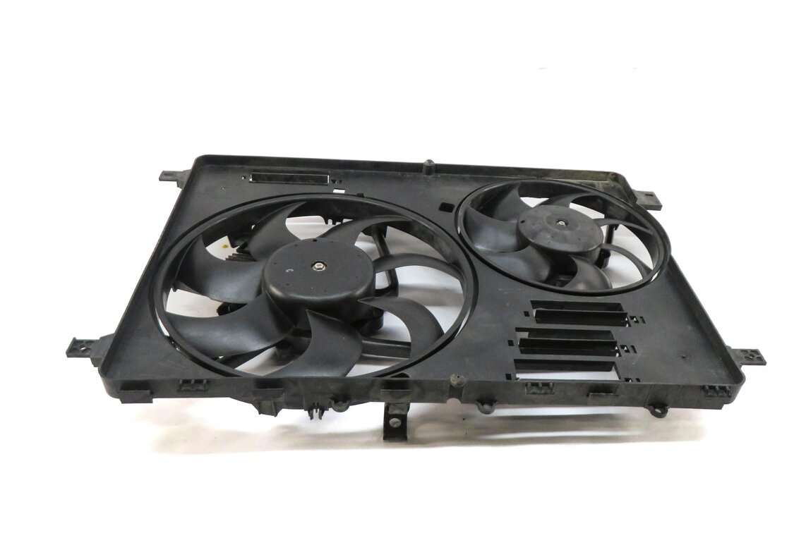 Thumbnail 3: 12-17 LR2 DISCOVERY SPORT RANGE ROVER EVOQUE (L538 L550) RADIATOR COOLING FAN