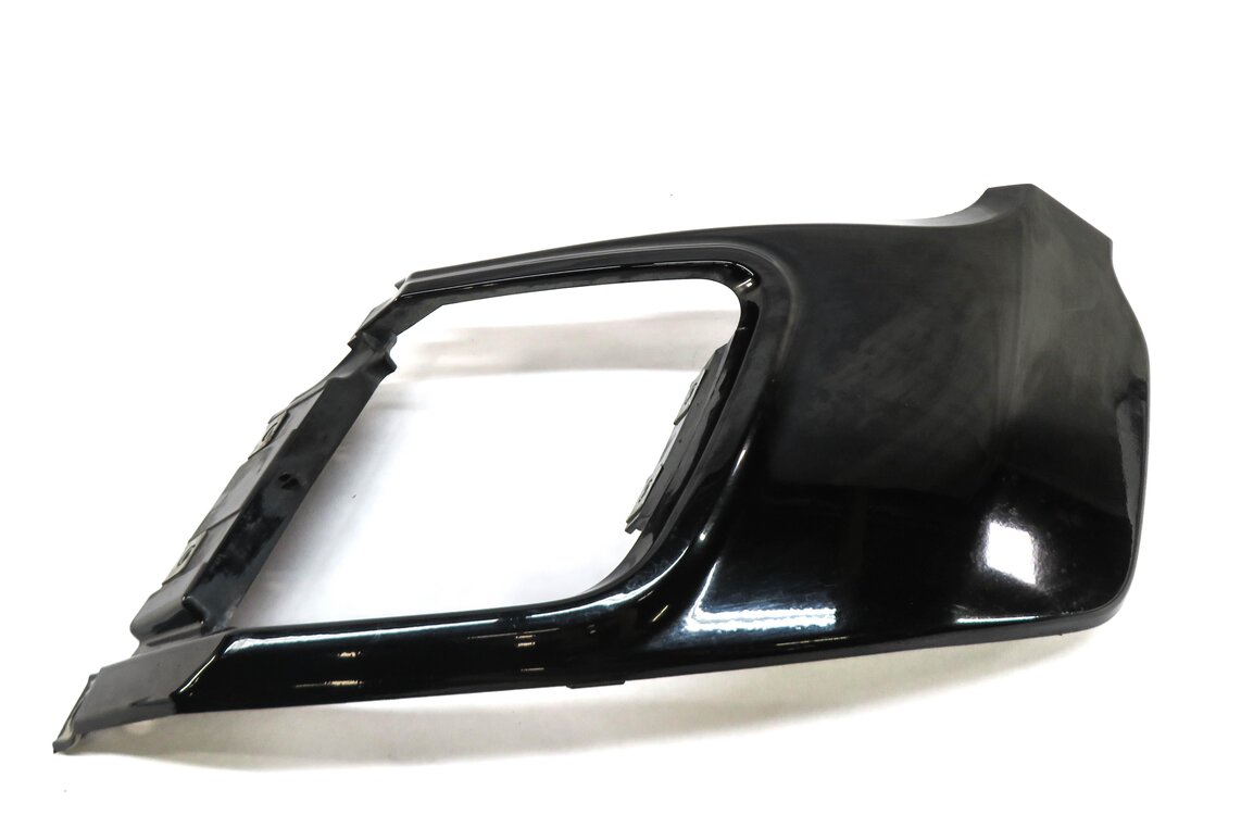 Thumbnail 2: 2016 RANGE ROVER EVOQUE (L538) RIGHT REAR LOWER BUMPER EXHAUST TRIM (BLACK)