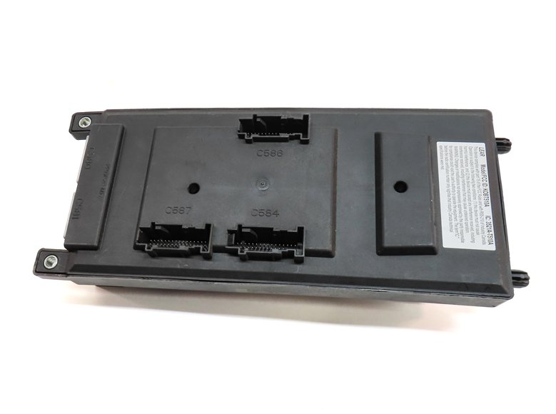 Thumbnail 4: 2016 RANGE ROVER EVOQUE (L538) RIGHT DASH PRIMARY BODY CONTROL MODULE FUSE BOX