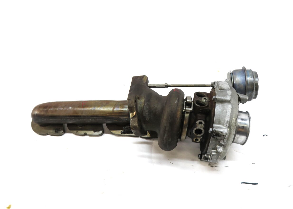 Thumbnail 2: 11-19 MERCEDES CL E GLE GLS ML S SL CLS AMG (W212 W166 X166) RIGHT TURBOCHARGER