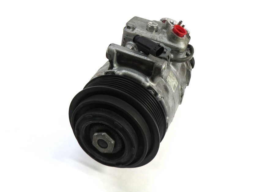 12-16 MERCEDES E550 E63 CLS550 CLS63 SLK55 (R172 W207 W212 W218) A/C COMPRESSOR