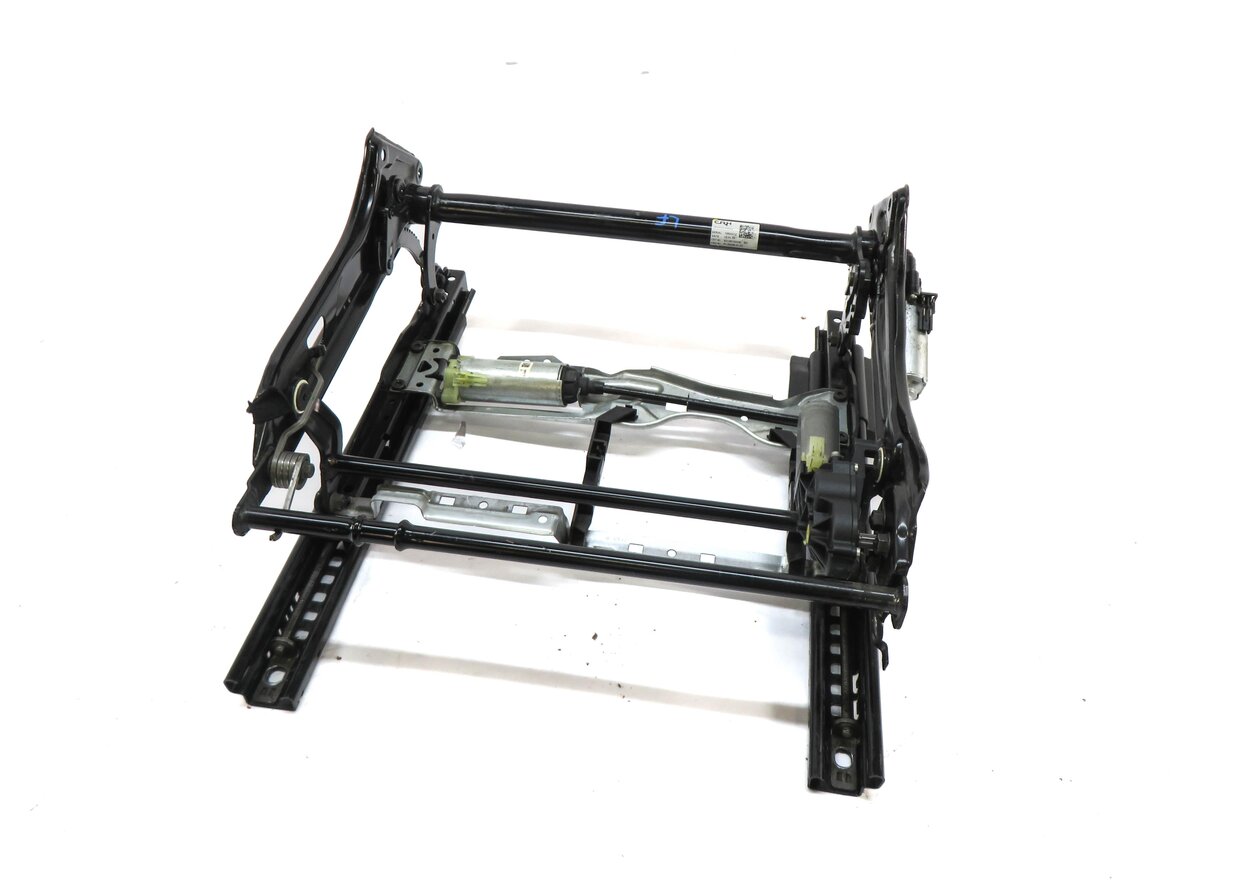 2012-2018 MERCEDES BENZ CLS63 AMG (W218) LEFT FRONT DRIVER SEAT TRACK w/ MOTORS