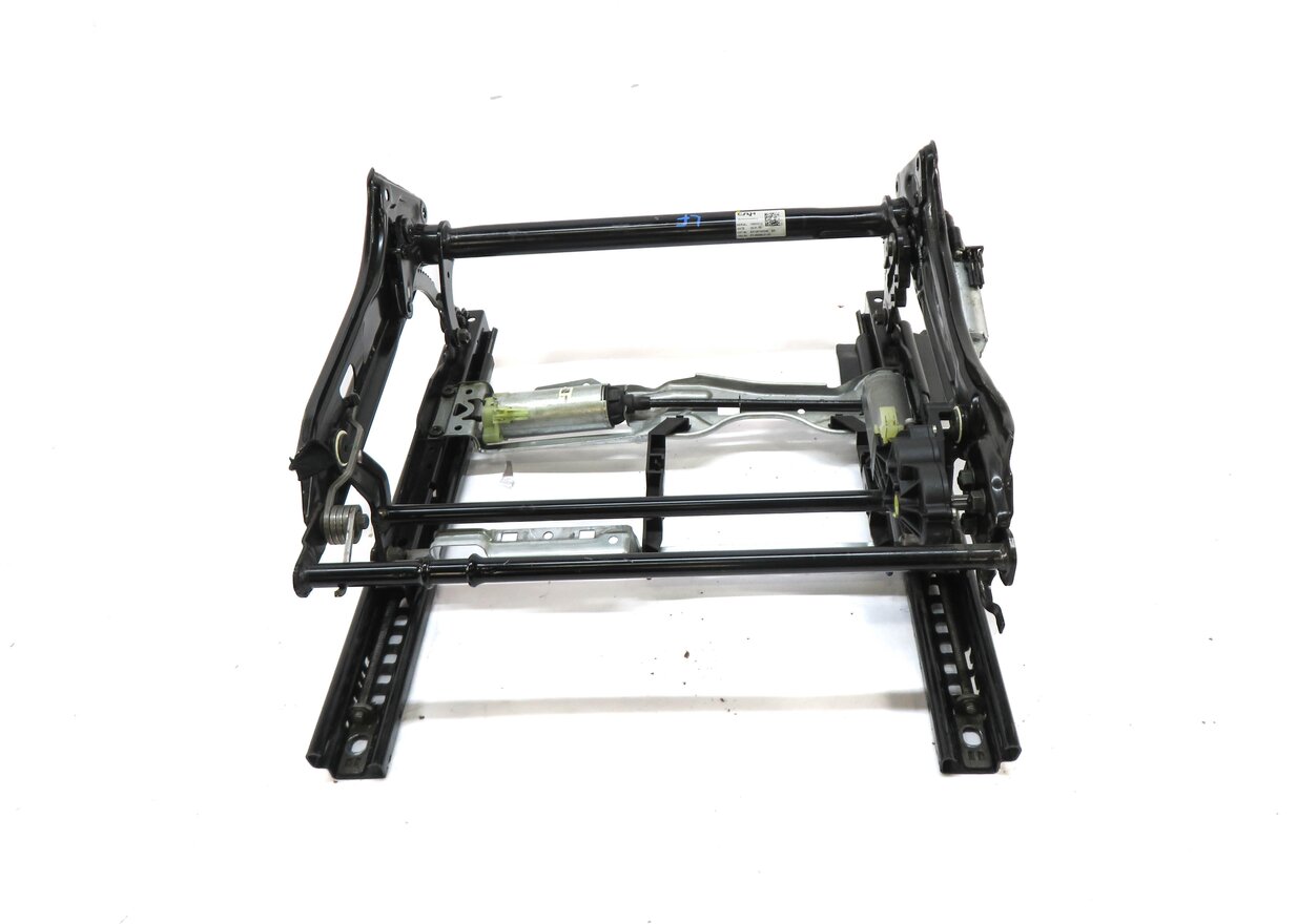 Thumbnail 2: 2012-2018 MERCEDES BENZ CLS63 AMG (W218) LEFT FRONT DRIVER SEAT TRACK w/ MOTORS