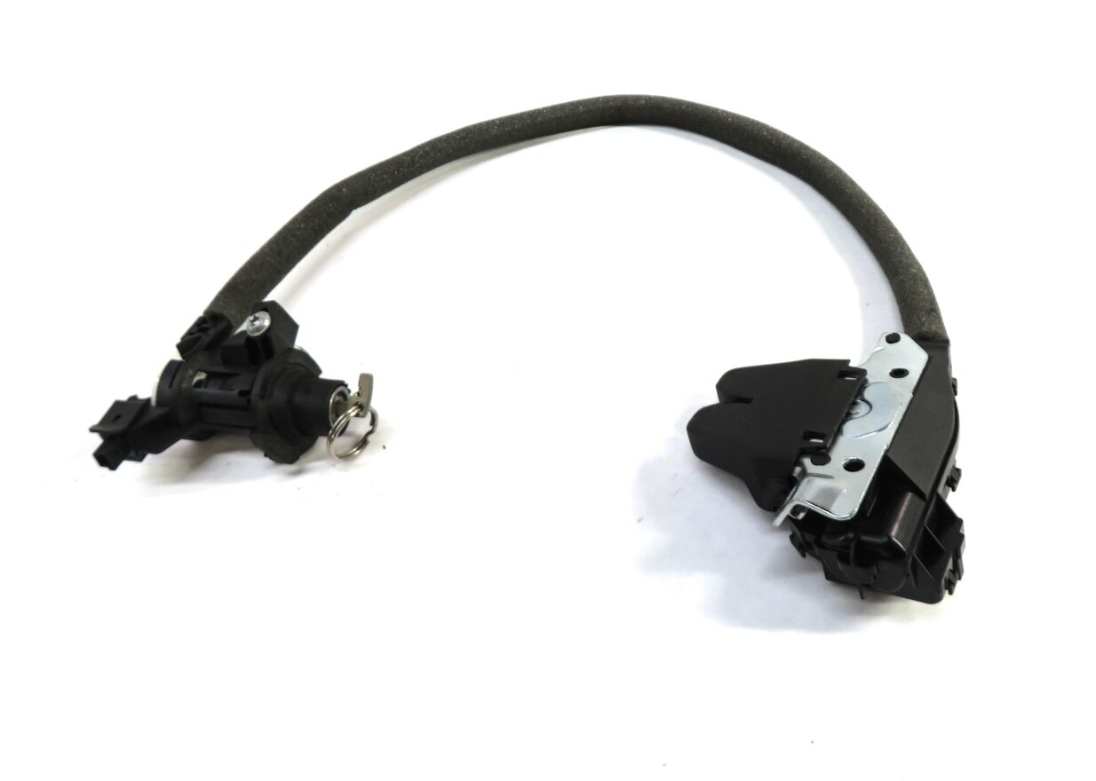 Thumbnail 2: 2013 MERCEDES CLS63 AMG (W218) TRUNK LOCK LATCH ACTUATOR w/ LOCK CYLINDER & KEY