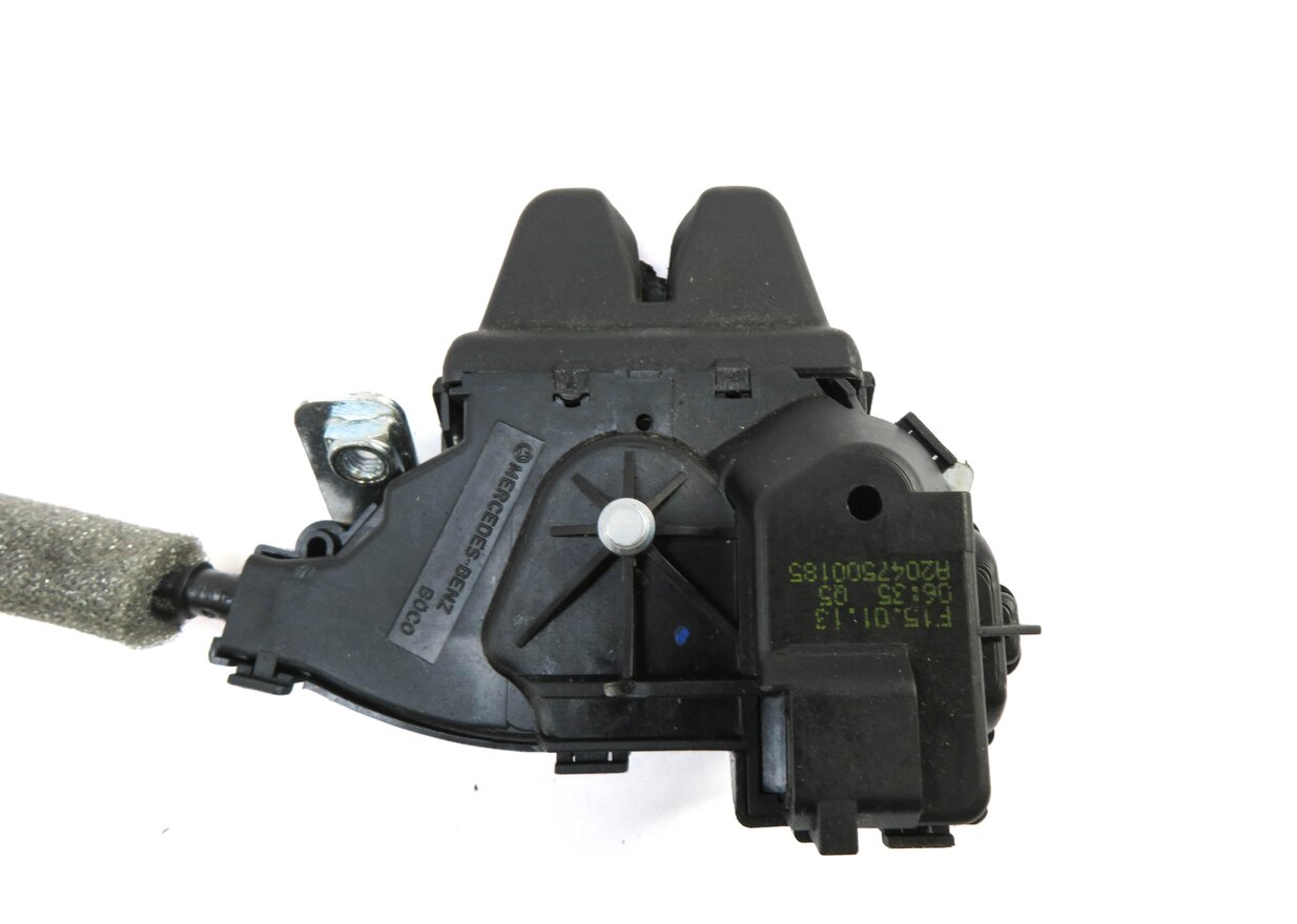 Thumbnail 4: 2013 MERCEDES CLS63 AMG (W218) TRUNK LOCK LATCH ACTUATOR w/ LOCK CYLINDER & KEY