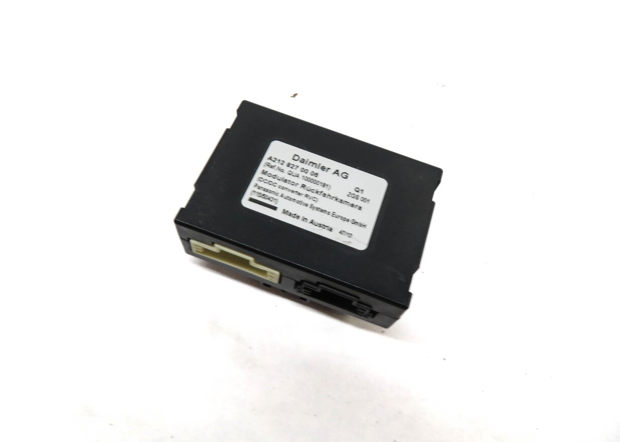 2010-2014 MERCEDES C E CLS CLASS (W204 W212 C218) REARVIEW CAMERA CONTROL MODULE