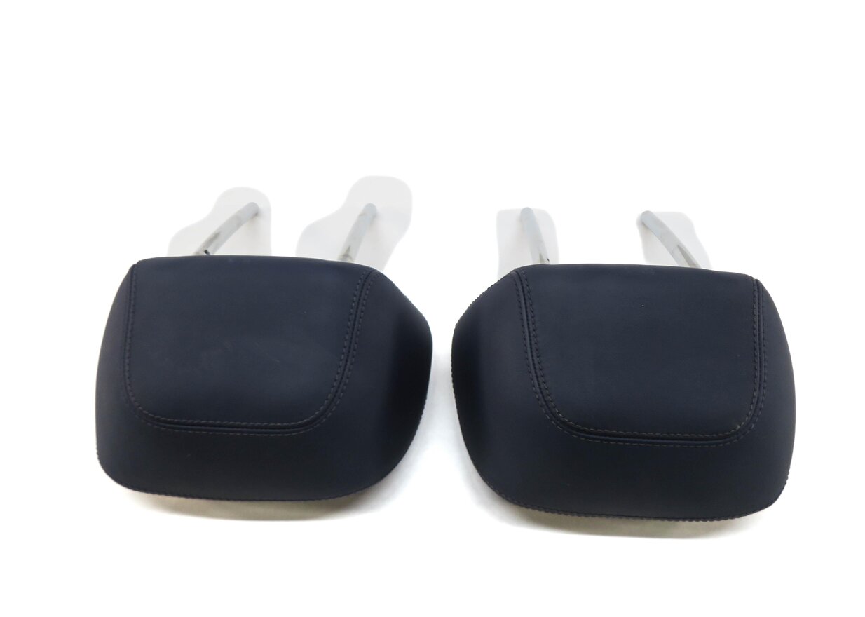 Thumbnail 4: 2013 MERCEDES CLS63 AMG (W218) REAR SEAT LEFT & RIGHT HEADREST SET (MYSTIC BLUE)