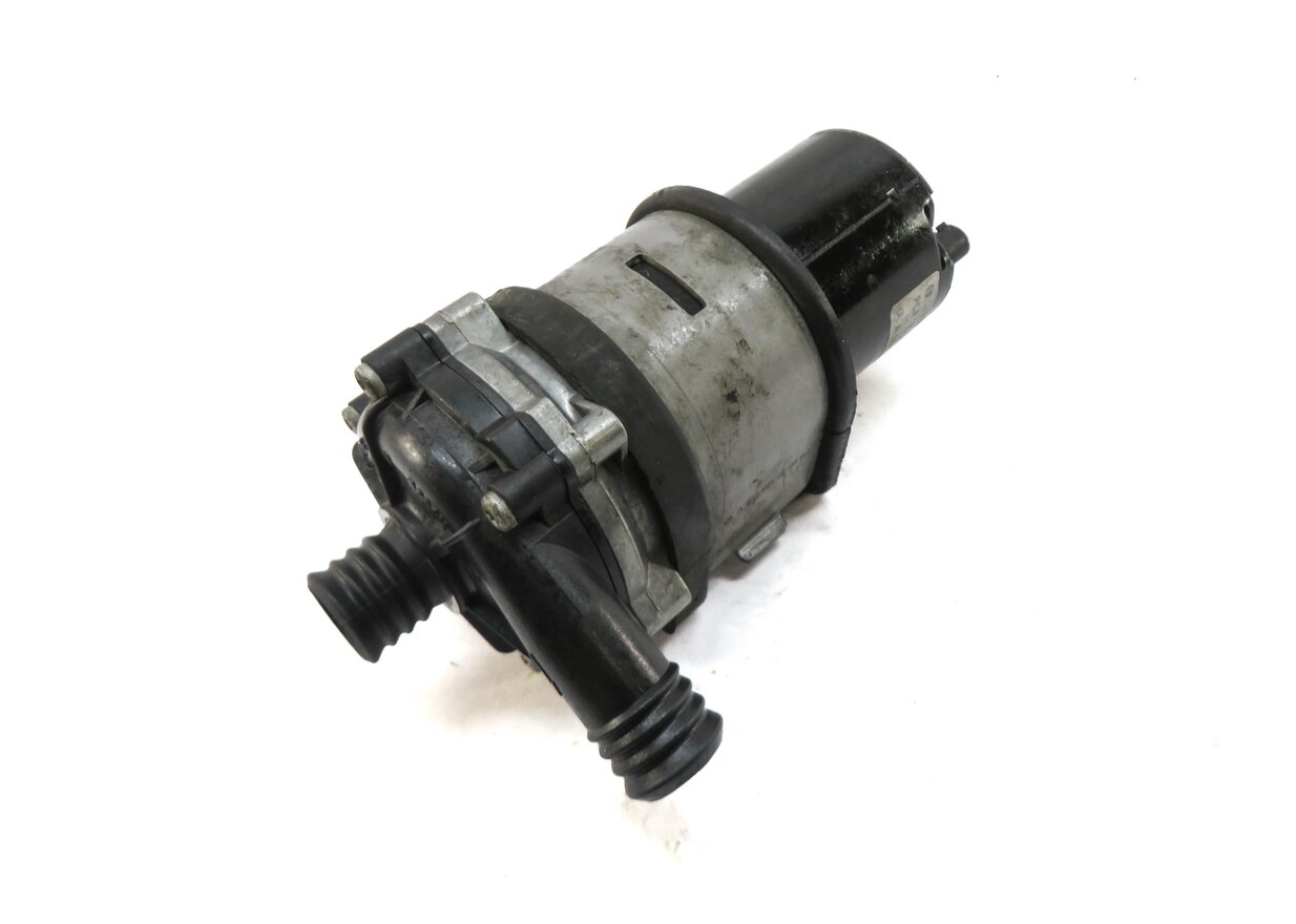 2013 MERCEDES CLS63 AMG (W218) 5.5L M157 ENGINE AUXILIARY WATER PUMP