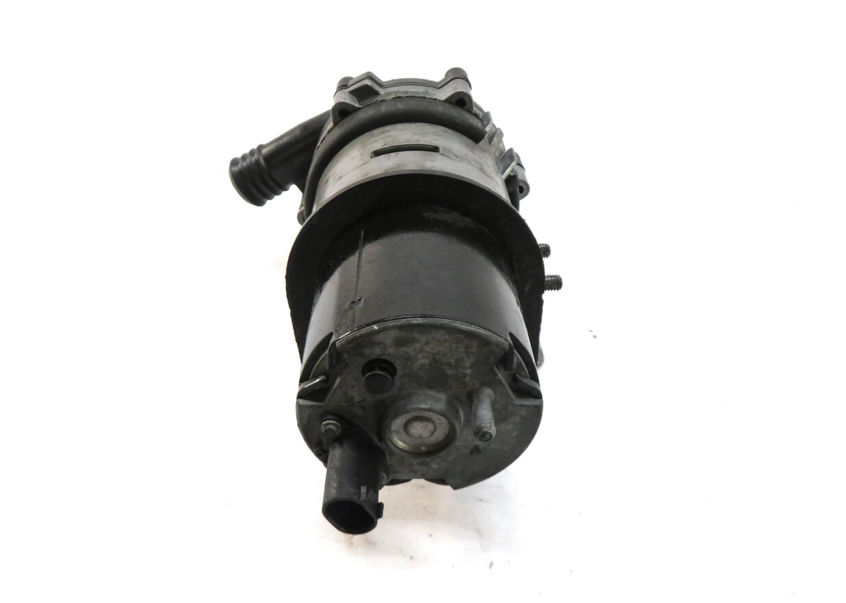Thumbnail 3: 2013 MERCEDES CLS63 AMG (W218) 5.5L M157 ENGINE AUXILIARY WATER PUMP