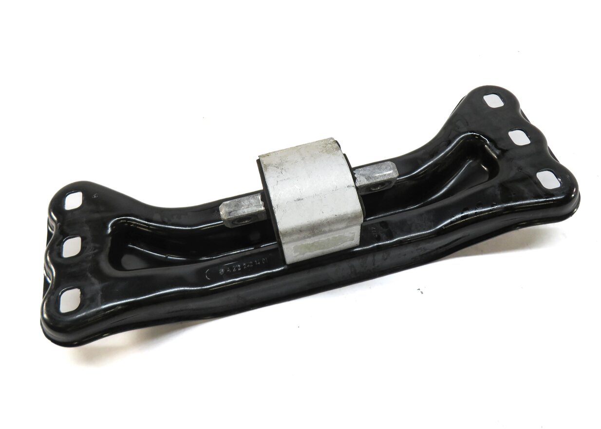 2013 MERCEDES CLS63 AMG (W218) 5.5L M157 ENGINE TRANSMISSION MOUNT BRACKET