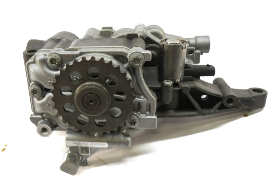 Thumbnail 2: 2013 MERCEDES CLS63 AMG (W218) 5.5L M157 ENGINE OIL PUMP