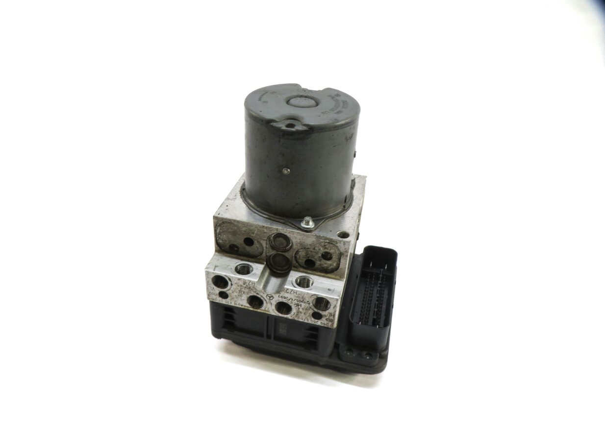 2012-2013 MERCEDES CLS550 CLS63 (W218) ABS ANTI LOCK BRAKE PUMP w/ MODULE