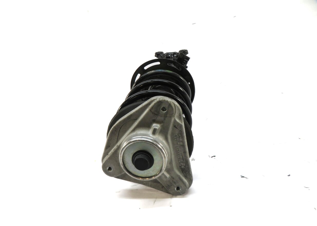 Thumbnail 4: 2012-2018 MERCEDES BENZ E63 CLS63 AMG (W212 W218) LEFT FRONT DRIVER SHOCK STRUT