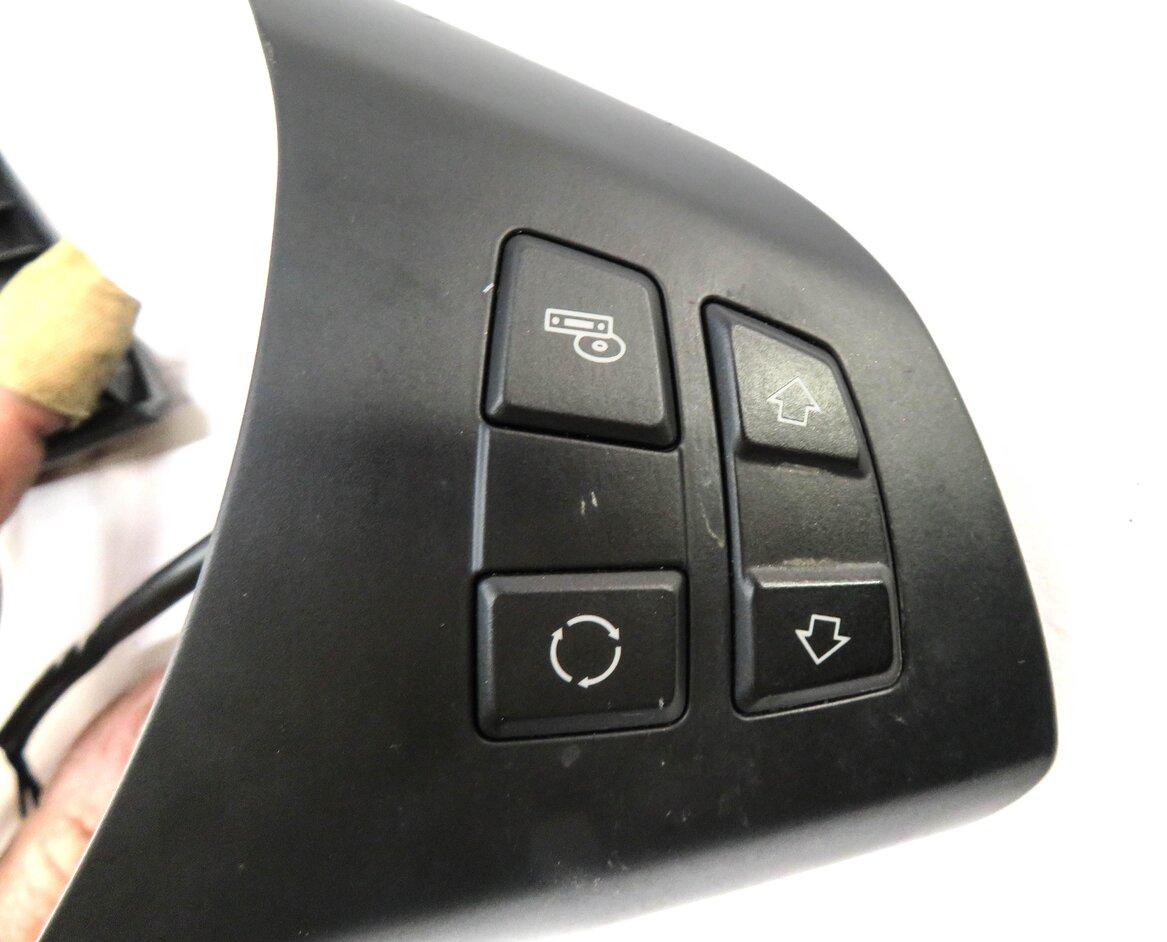 Thumbnail 5: 2013 BMW X5 (E70) LEFT & RIGHT STEERING WHEEL SWITCH BUTTON SET-2