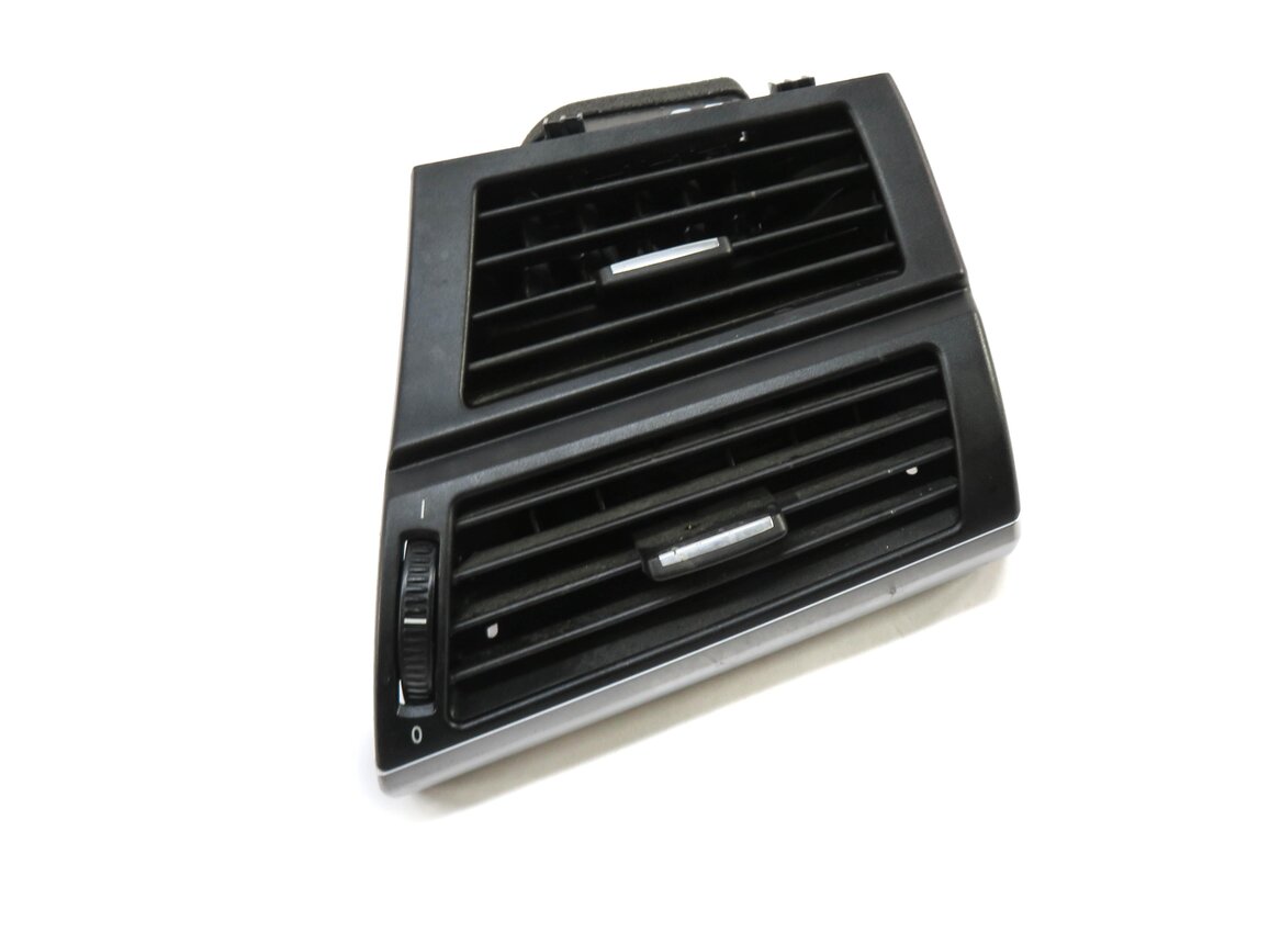 2013 BMW X5 (E70) RIGHT FRONT PASSENGER OUTER DASH HEATER A/C AIR VENT
