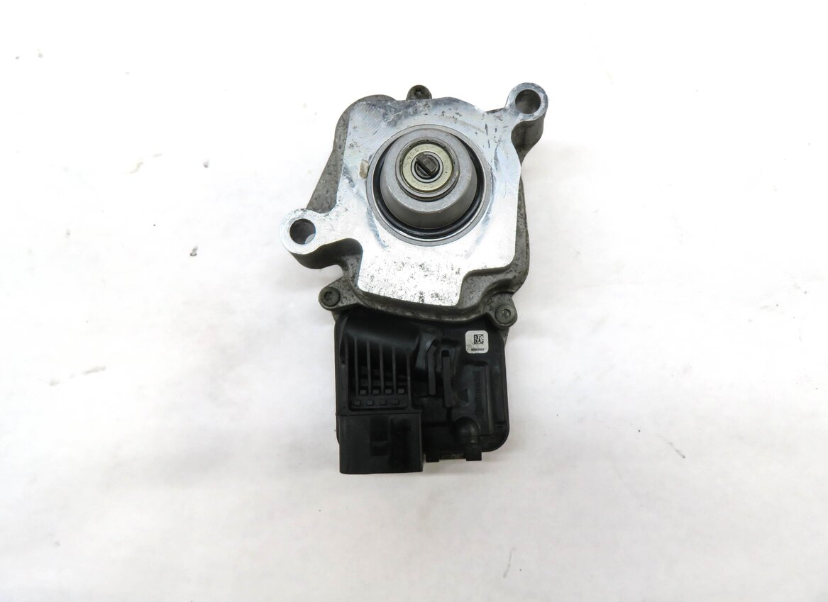 Thumbnail 2: 2011-2014 BMW X1 X5 X6 (E70 E71 E84) FRONT TRANSFER CASE ELECTRIC SHIFT MOTOR
