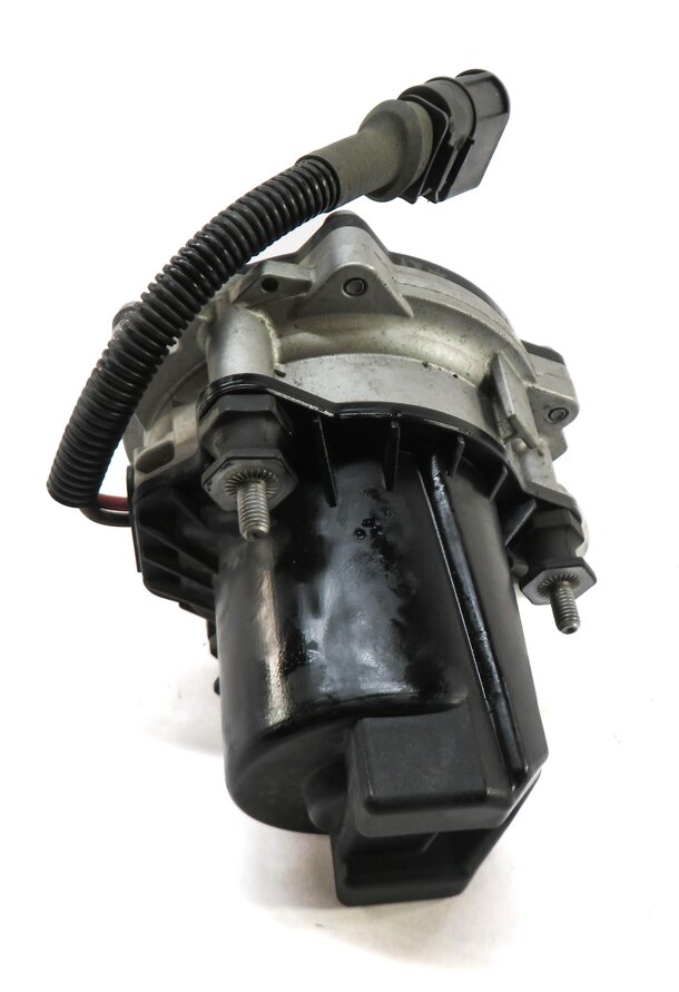 Thumbnail 5: 2013-2017 AUDI S4 S5 S8 (B8 8K 8T D4 4H) 3.0L / 4.0L ENGINE - AIR INJECTION PUMP