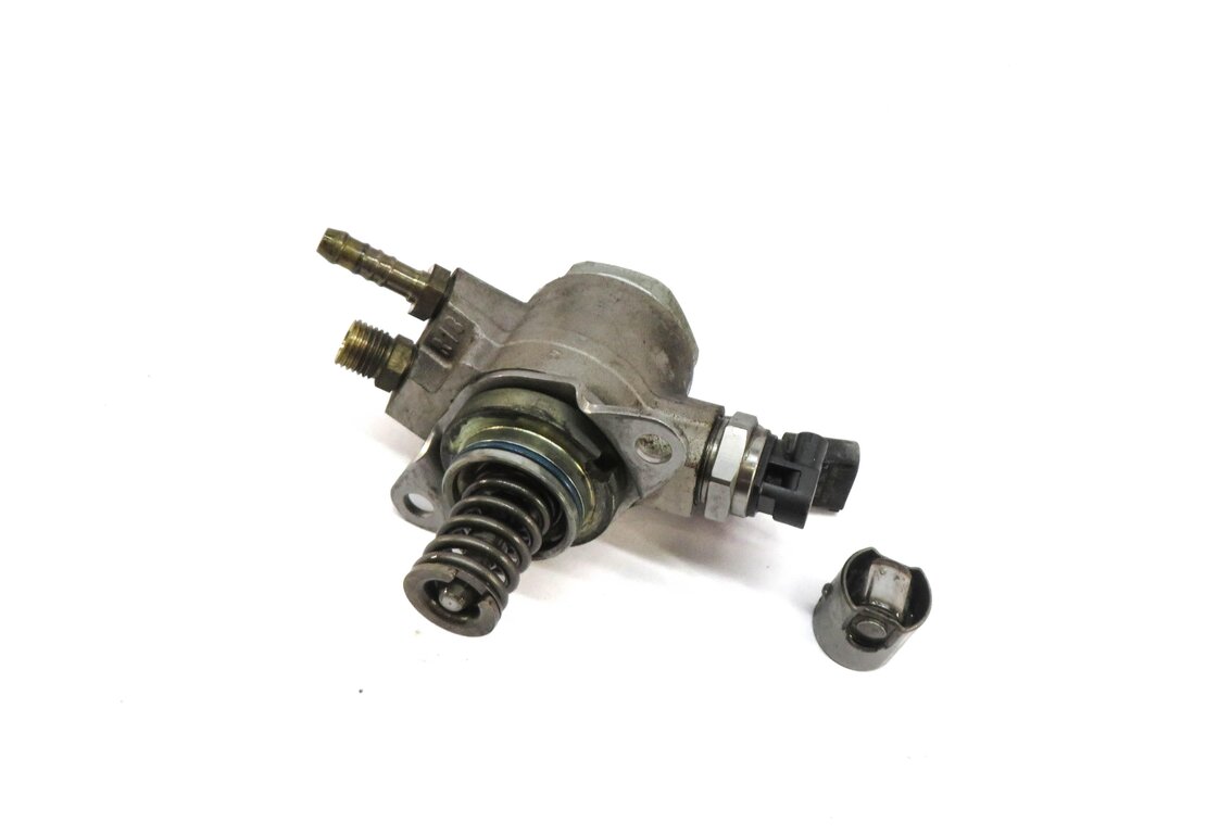12-17 AUDI A6 A7 A8 Q5 Q7 S4 S5 (B8 8K 8T C7 4L) 3.0L HIGH PRESSURE FUEL PUMP