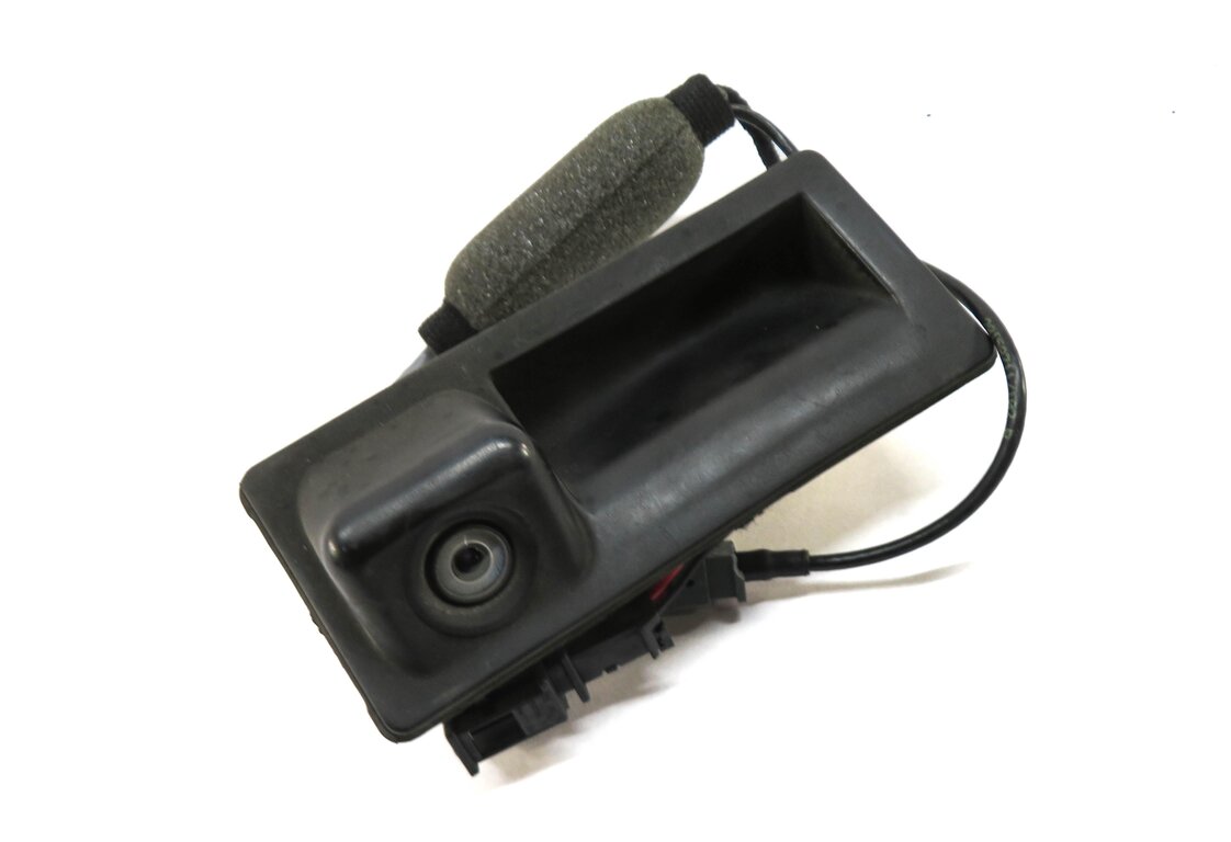 08-17 AUDI A3 S3 A4 S4 A5 S5 A7 Q5 (B8 8K 8T 8R 8V) REAR TRUNK HANDLE w/ CAMERA