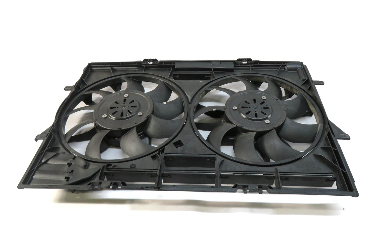 Thumbnail 2: 12-18 AUDI A6 A7 (C7) 3.0L SUPERCHARGED ENGINE - RADIATOR COOLING FAN w/ SHROUD