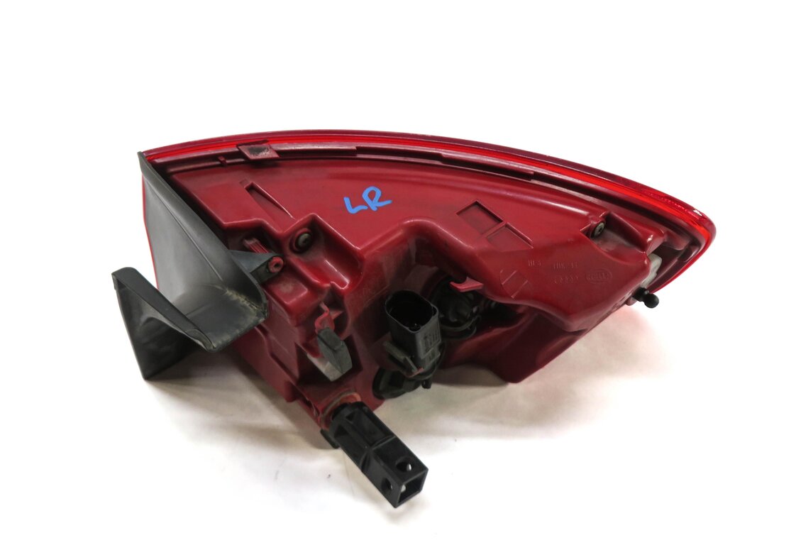 Thumbnail 4: 2013-2016 AUDI A4 S4 (B8 8K) LEFT DRIVER OUTER TAILLIGHT BRAKE LIGHT LAMP - LED