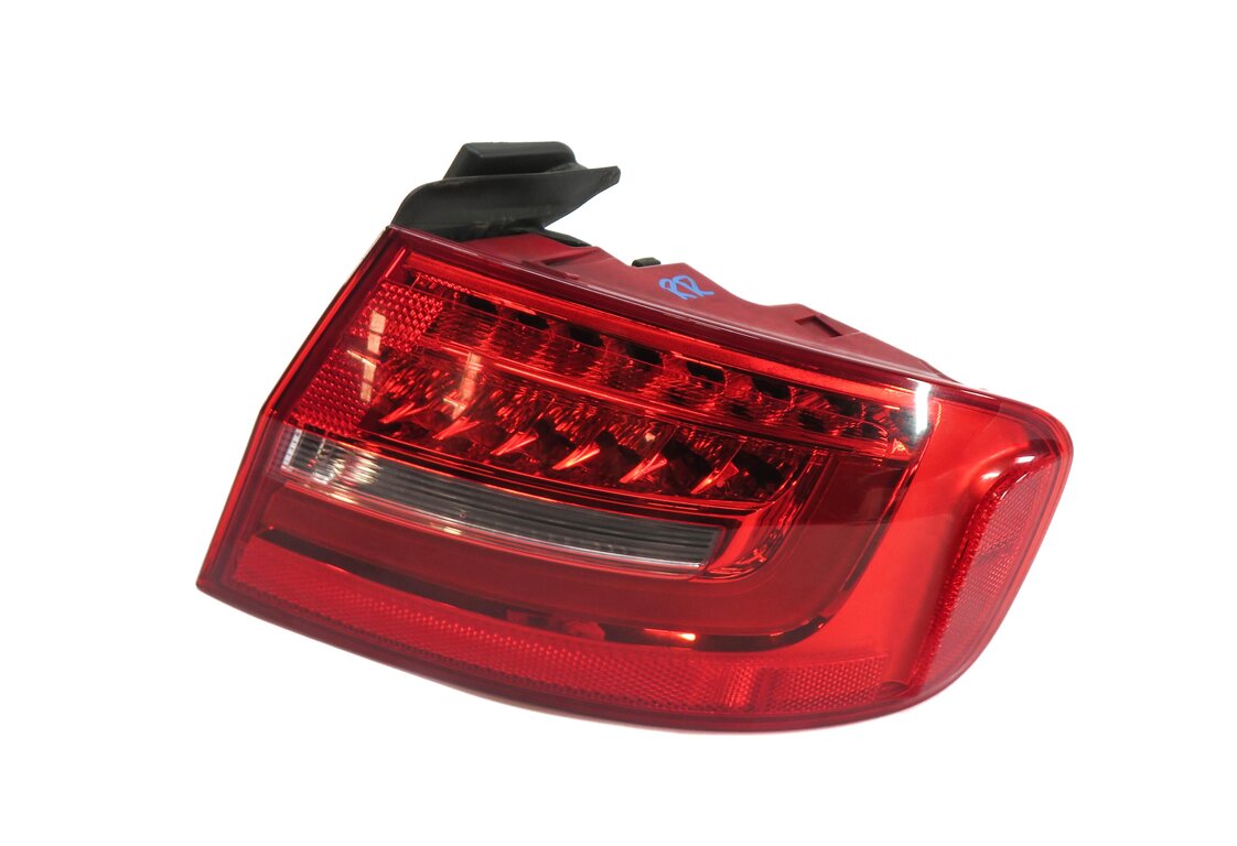 13-16 AUDI A4 S4 B8 8K REAR RIGHT PASSENGER OUTER TAILLIGHT BRAKE LIGHT LAMP LED