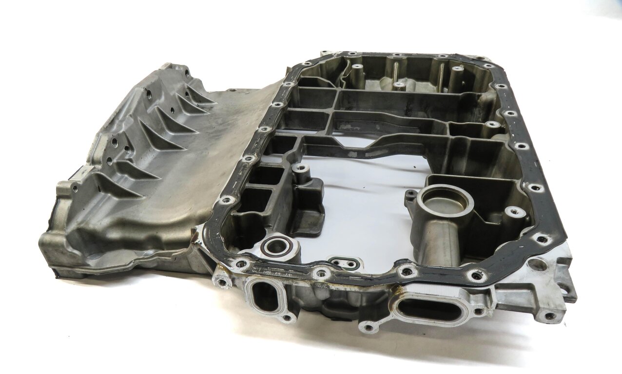 Thumbnail 5: 2014 AUDI S4 (B8 8K) 3.0L CTUB SUPERCHARGED ENGINE UPPER OIL PAN CRADLE