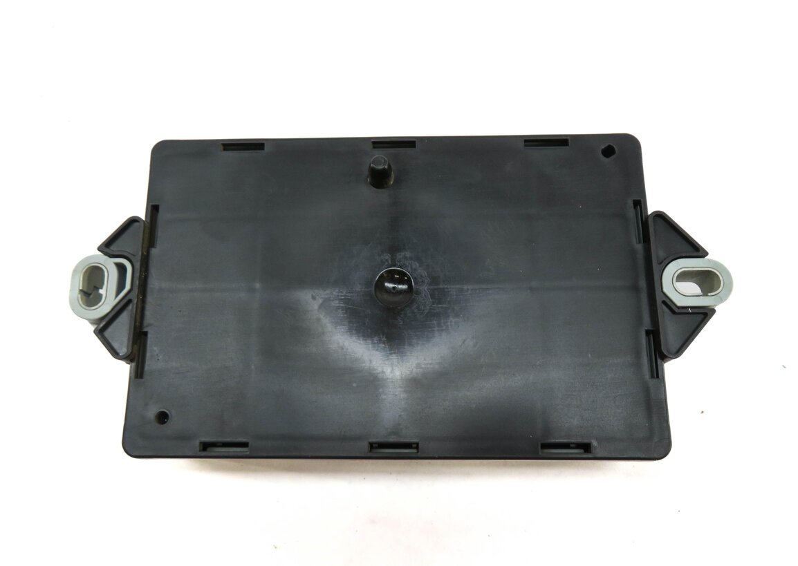 Thumbnail 3: 2015 LAND ROVER DISCOVERY SPORT (L550) FRONT DASH POWER JUNCTION FUSE BOX