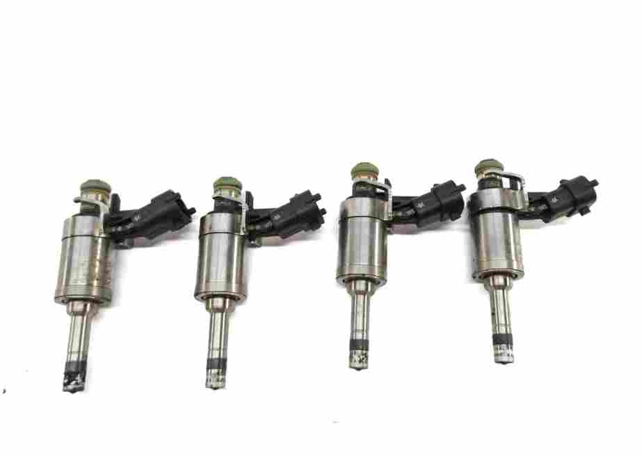Thumbnail 3: 12-17 LR2 DISCOVERY SPORT RANGE ROVER EVOQUE (L538 L550) 2.0L FUEL INJECTOR SET
