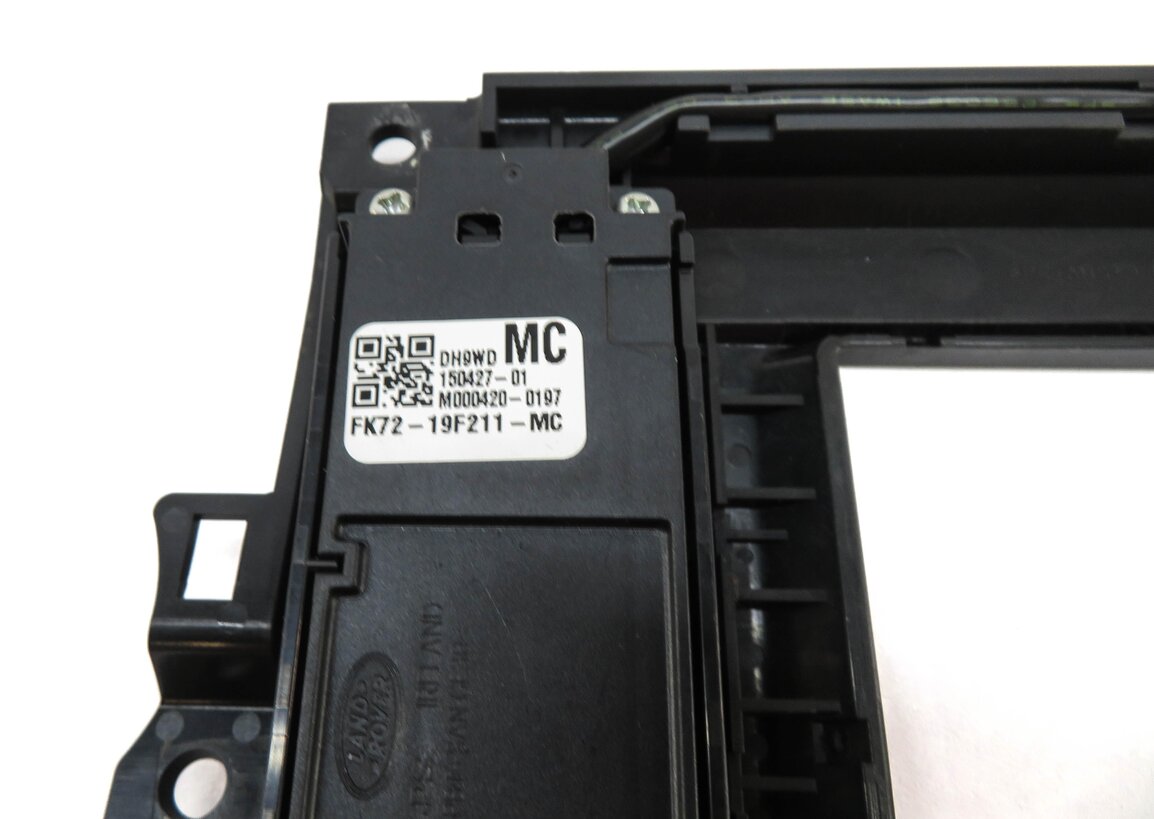 Thumbnail 5: 2015 LAND ROVER DISCOVERY SPORT (L550) GPS NAVIGATION SCREEN TRIM BEZEL SWITCH