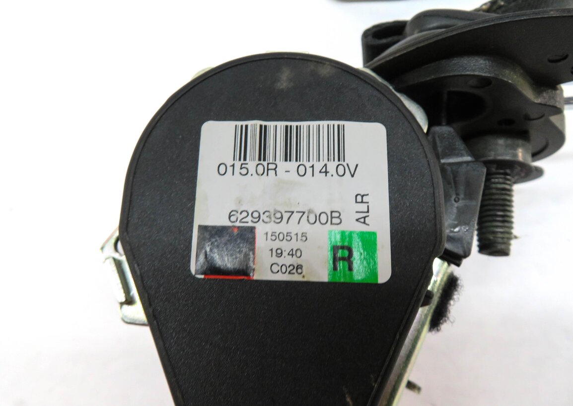 Thumbnail 4: 2015 LAND ROVER DISCOVERY SPORT (L550) RIGHT REAR 3rd ROW SEATBELT RETRACTOR