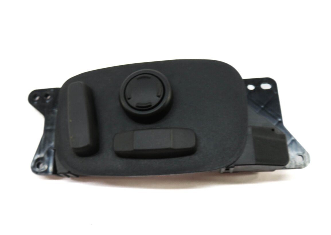 Thumbnail 2: 2015 LAND ROVER DISCOVERY SPORT (L550) RIGHT FRONT PASSENGER SEAT ADJUST SWTICH