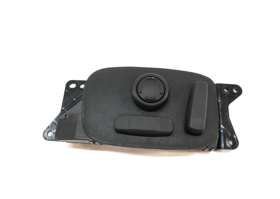 Thumbnail 2: 2015 LAND ROVER DISCOVERY SPORT (L550) LEFT FRONT DRIVER SEAT ADJUST SWTICH