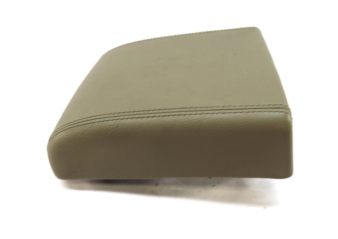 Thumbnail 4: 2015-2019 DISCOVERY SPORT (L550) FRONT CENTER CONSOLE ARMREST LID (BEIGE)