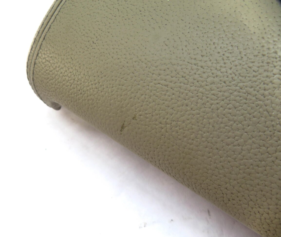 Thumbnail 7: 2015-2019 DISCOVERY SPORT (L550) FRONT CENTER CONSOLE ARMREST LID (BEIGE)