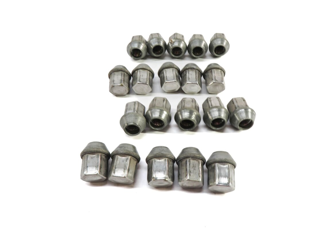 Thumbnail 2: 2008-2020 LAND ROVER LR2 DISCOVERY SPORT RANGE ROVER EVOQUE VALAR LUG NUT SET/20