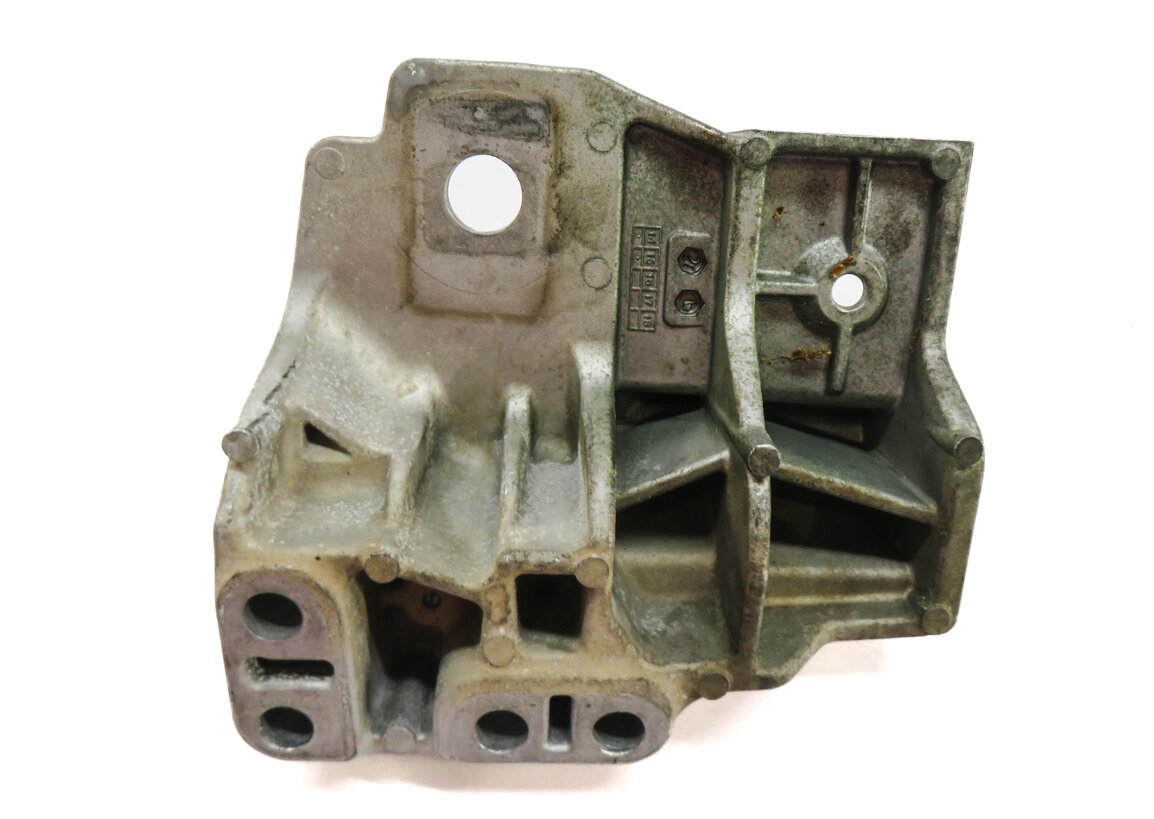 Thumbnail 6: 2015 LAND ROVER DISCOVERY SPORT (L550) 2.0L ENGINE MOTOR MOUNT BRACKET SET
