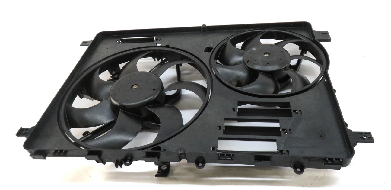 Thumbnail 3: 12-17 LR2 DISCOVERY SPORT RANGE ROVER EVOQUE (L538 L550) RADIATOR COOLING FAN