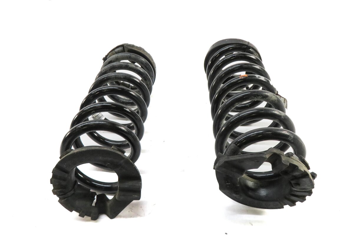 Thumbnail 2: 2015-2019 LAND ROVER DISCOVERY SPORT (L550) REAR SUSPENSION COIL SPRING SET-2