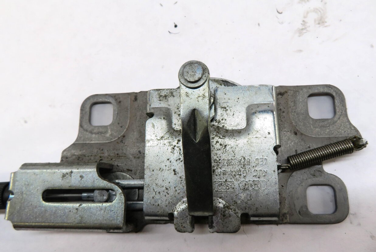 Thumbnail 4: 2006 AUDI A8 (D3) REAR TRUNK LOCK LATCH ACTUATOR w/ CABLE