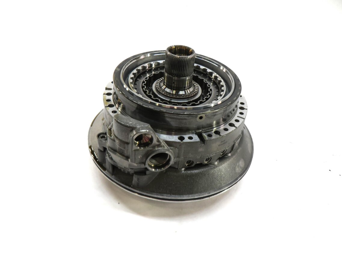 2011-2012 BMW X3 (F25) 28iX - 8HP45 AUTOMATIC TRANSMISSION OIL PUMP