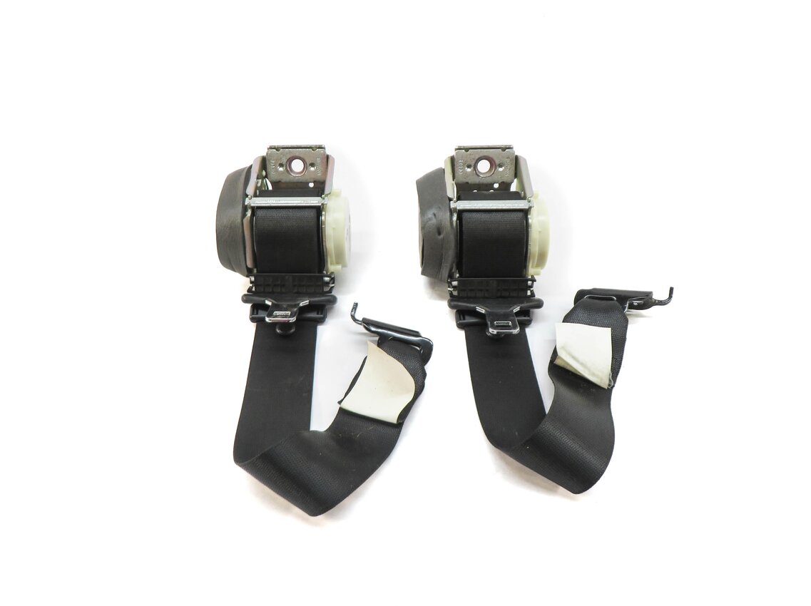 Thumbnail 3: 2011 BMW X3 (F25) REAR SEAT LEFT & RIGHT SEATBELT RETRACTOR SET-2 (BLACK)