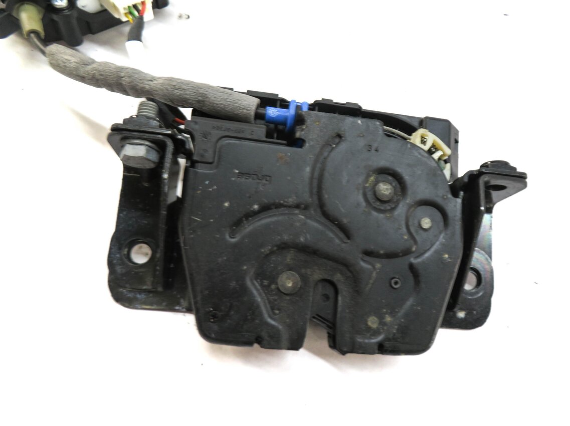 Thumbnail 4: 2011 BMW X3 (F25) REAR TRUNK LOCK LATCH ACTUATOR w/ SOFT CLOSE MOTOR