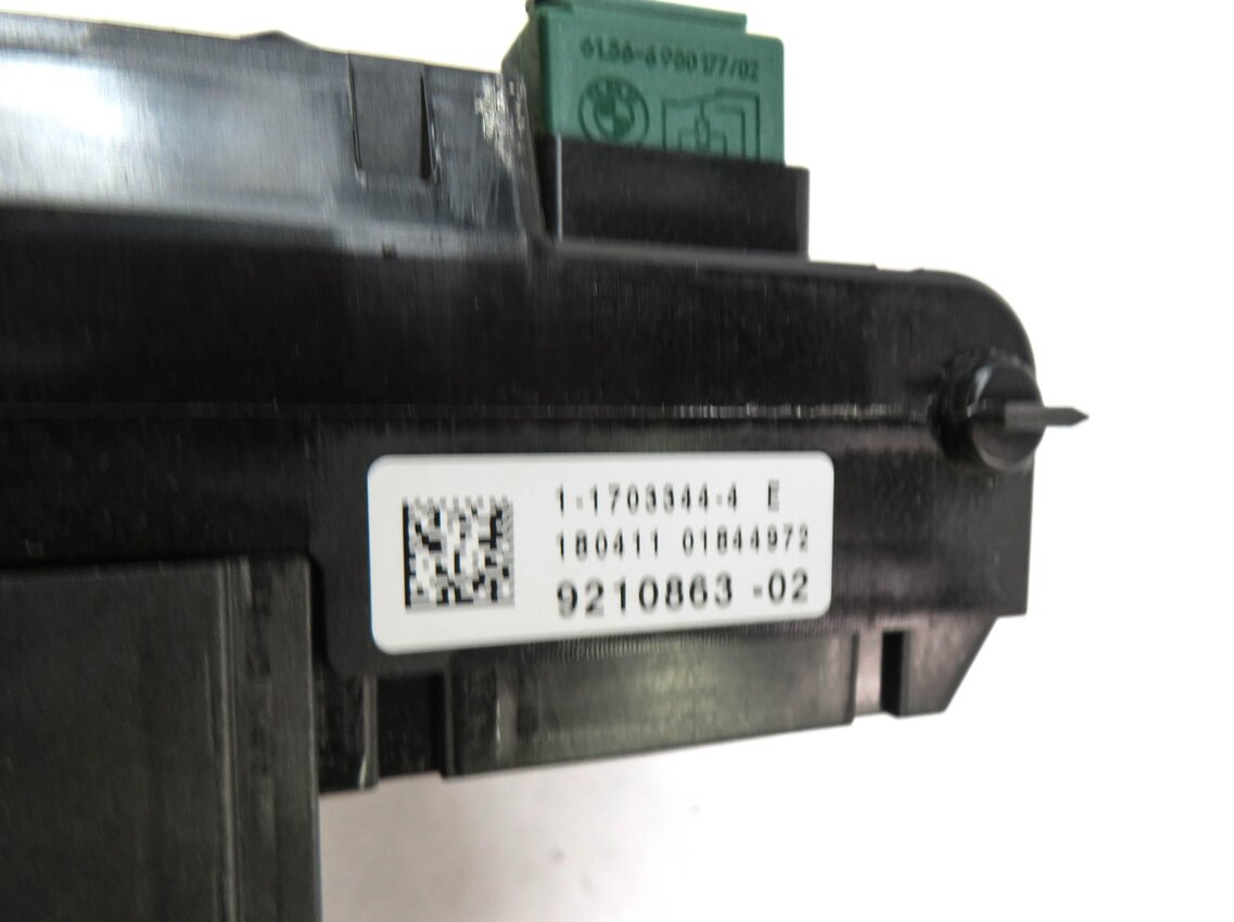Thumbnail 4: 2011 BMW X3 (F25) FRONT POWER DISTRIBUTION FUSE BOX