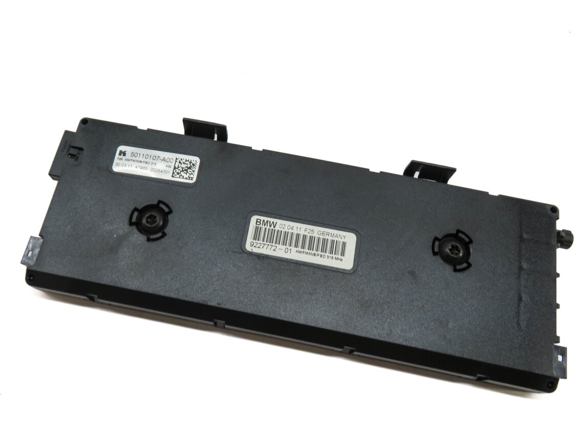 Thumbnail 2: 2011 BMW X3 (F25) RADIO STEREO DIVERSITY ANTENNA AMP AMPLIFIER