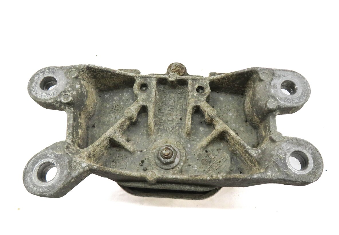 Thumbnail 3: 2013 AUDI S4 (B8 8K) 3.0L CGXC SUPERCHARGED ENGINE TRANSMISSION MOUNT BRACKET
