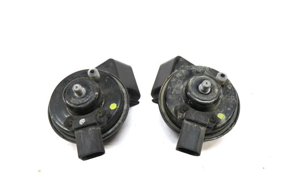 Thumbnail 3: 2008-2017 AUDI A4 A5 S4 S5 Q5 (B8 8K 8R 8T) HIGH & LOW TONE SAFETY HORN SET