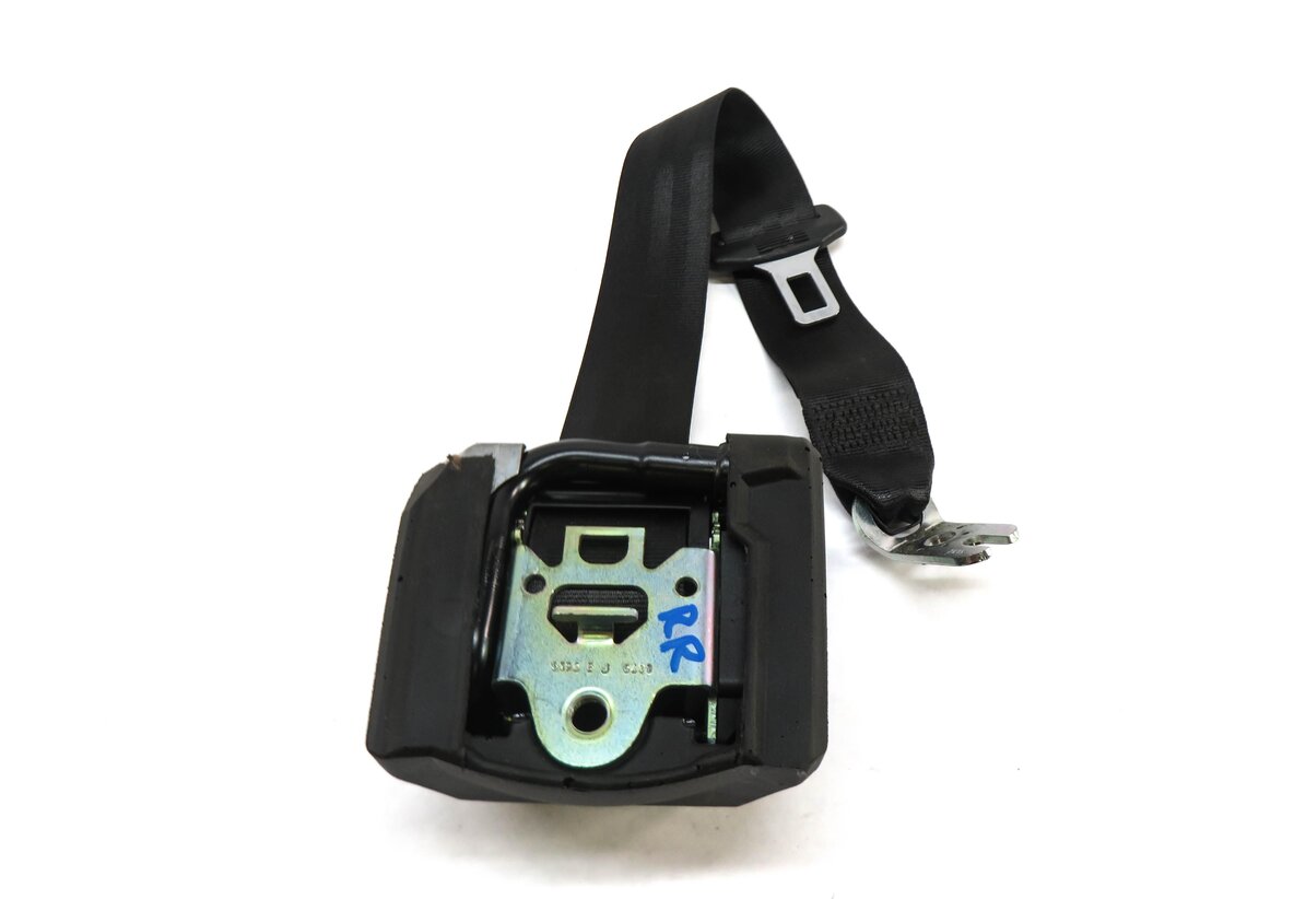 Thumbnail 3: 2013 AUDI S4 (B8 8K) REAR SEAT RIGHT SEATBELT RETRACTOR (BLACK)