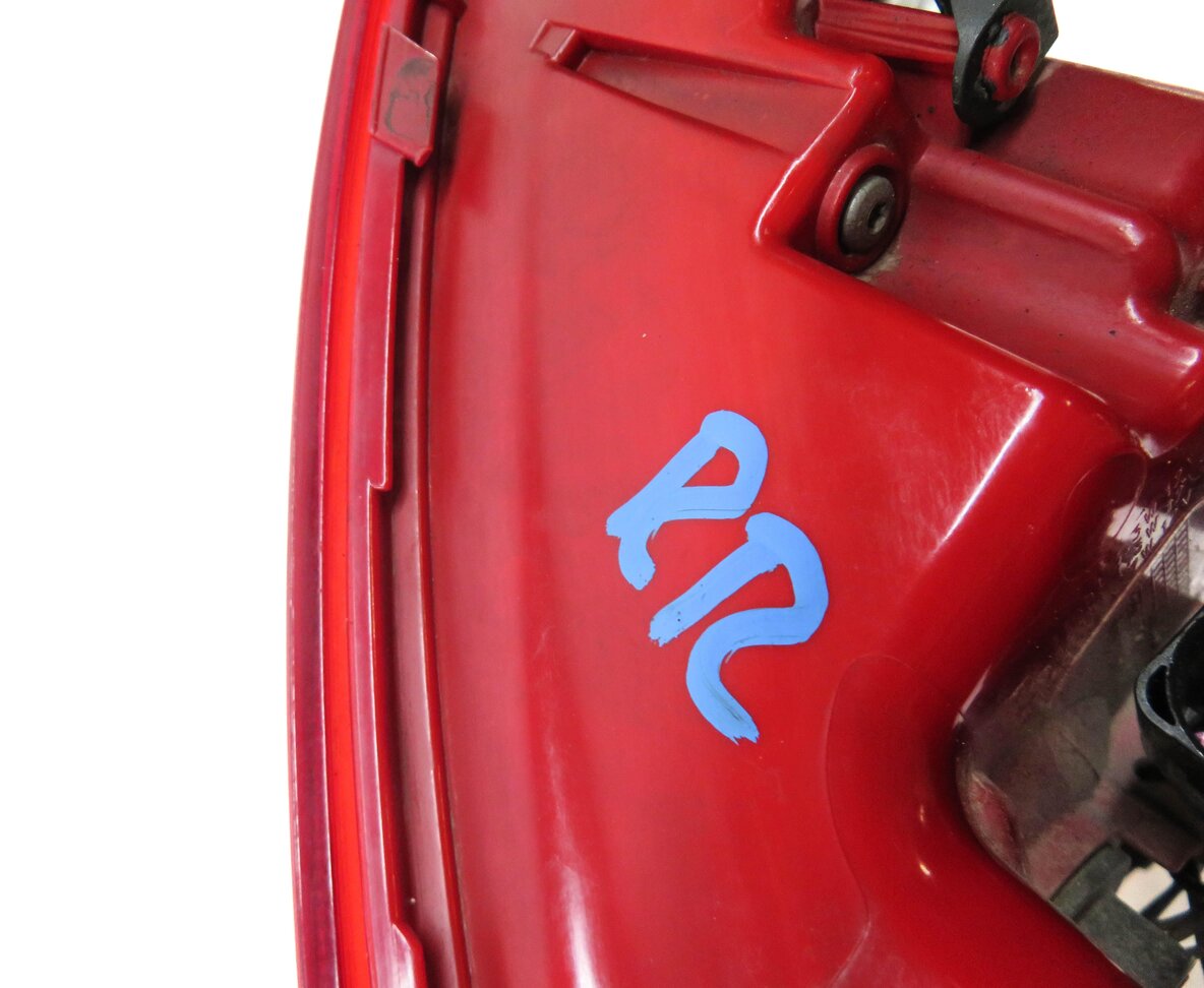 Thumbnail 5: 13-16 AUDI A4 S4 B8 8K REAR RIGHT PASSENGER OUTER TAILLIGHT BRAKE LIGHT LAMP LED